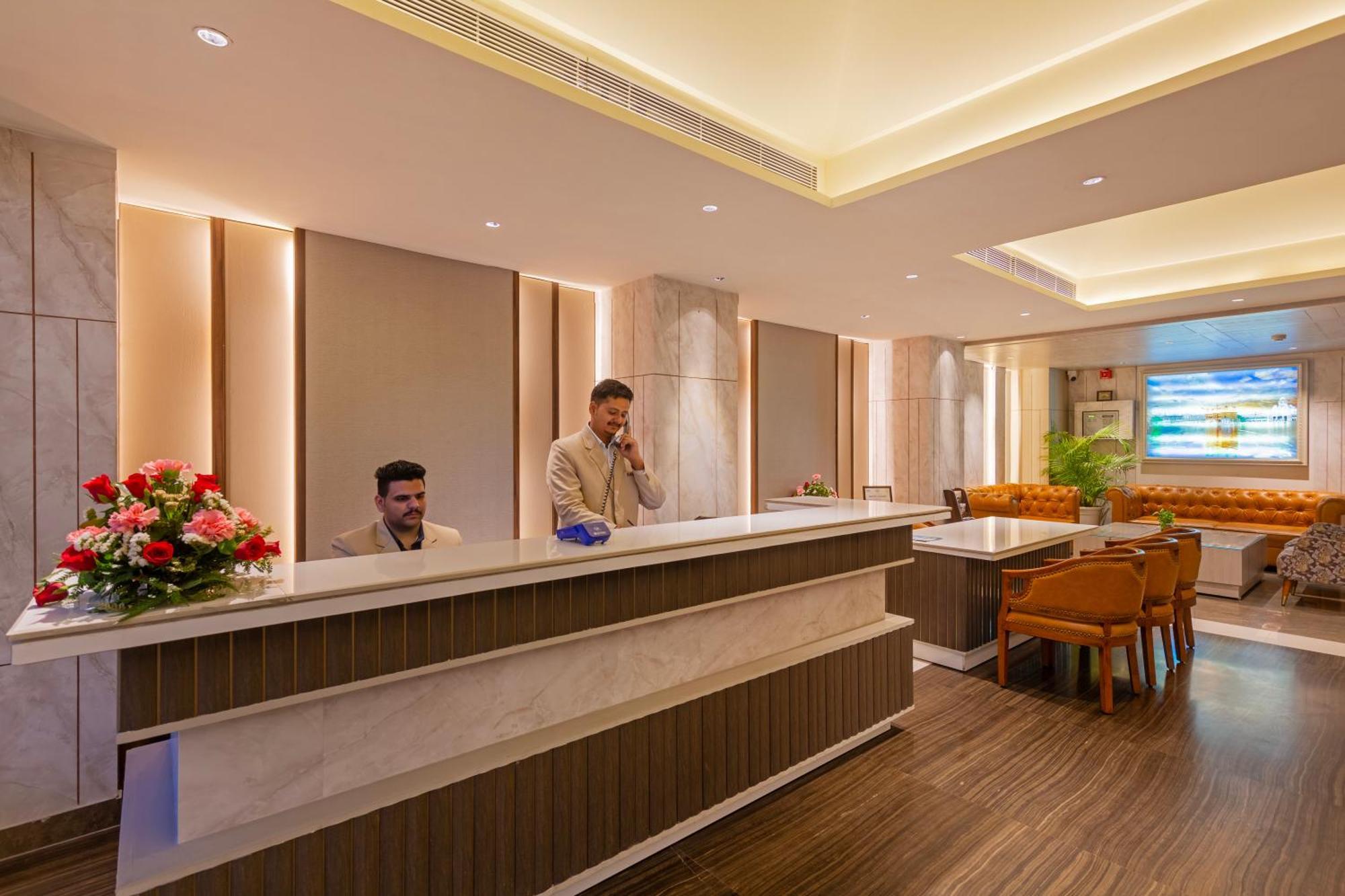 Sandoz Amritsar Near Golden Temple Kültér fotó